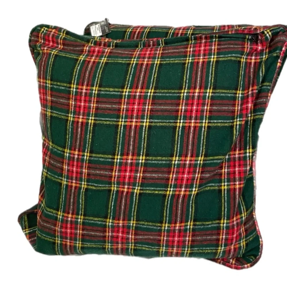 Manor House Flannel 2 Pillow Cases Set Tartan Plaid Decorative Pillow Sz 22X22”